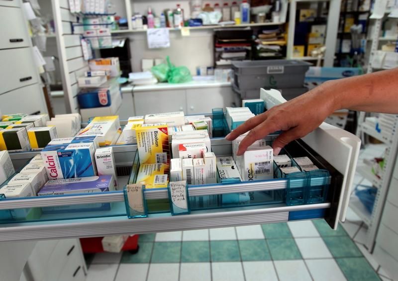 Γιατί εξαφανίζονται φάρμακα από τα ράφια – Ο μηχανισμός των επανεξαγωγών και οι νέες ελλείψεις